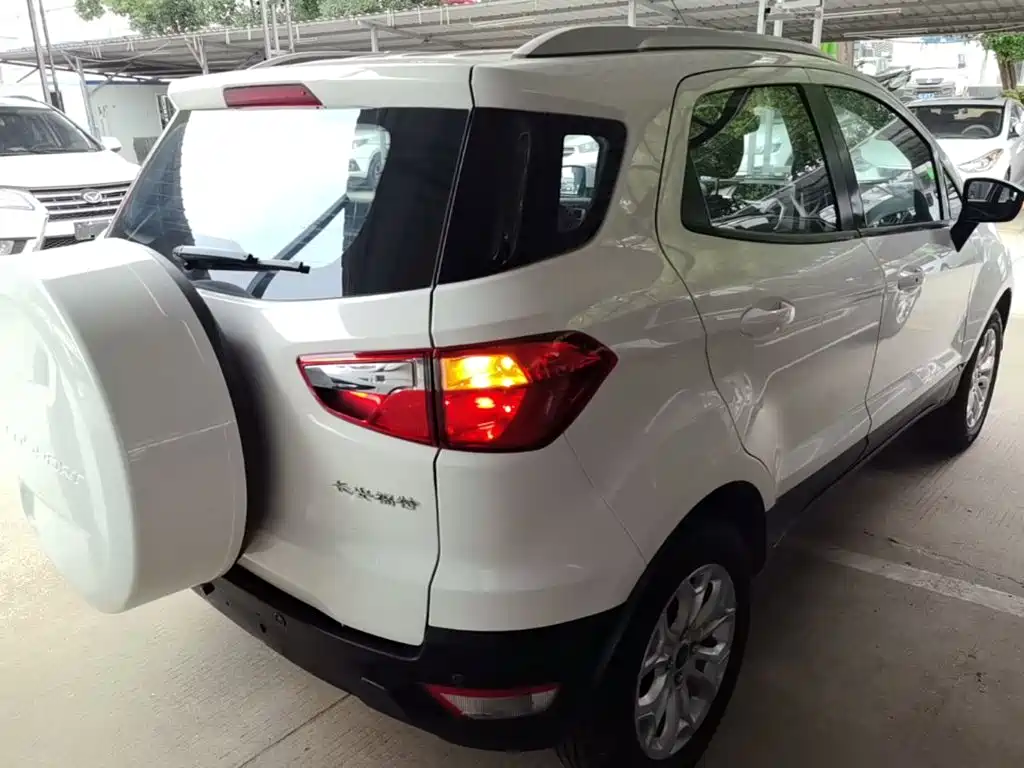 Ford Ecosport 2016 — фото 7