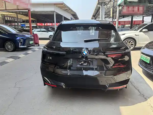 BMW iX 2023