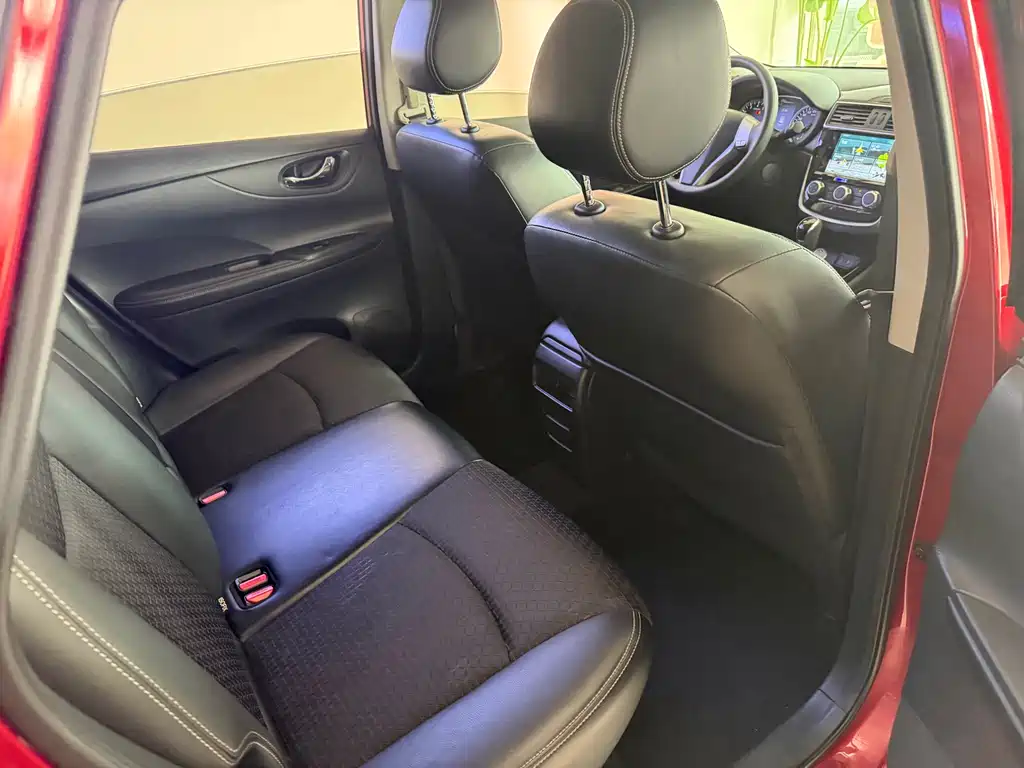 Nissan Tiida 2019 — фото 10