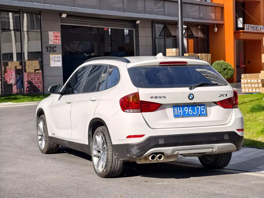 BMW X1 2016 — фото 3