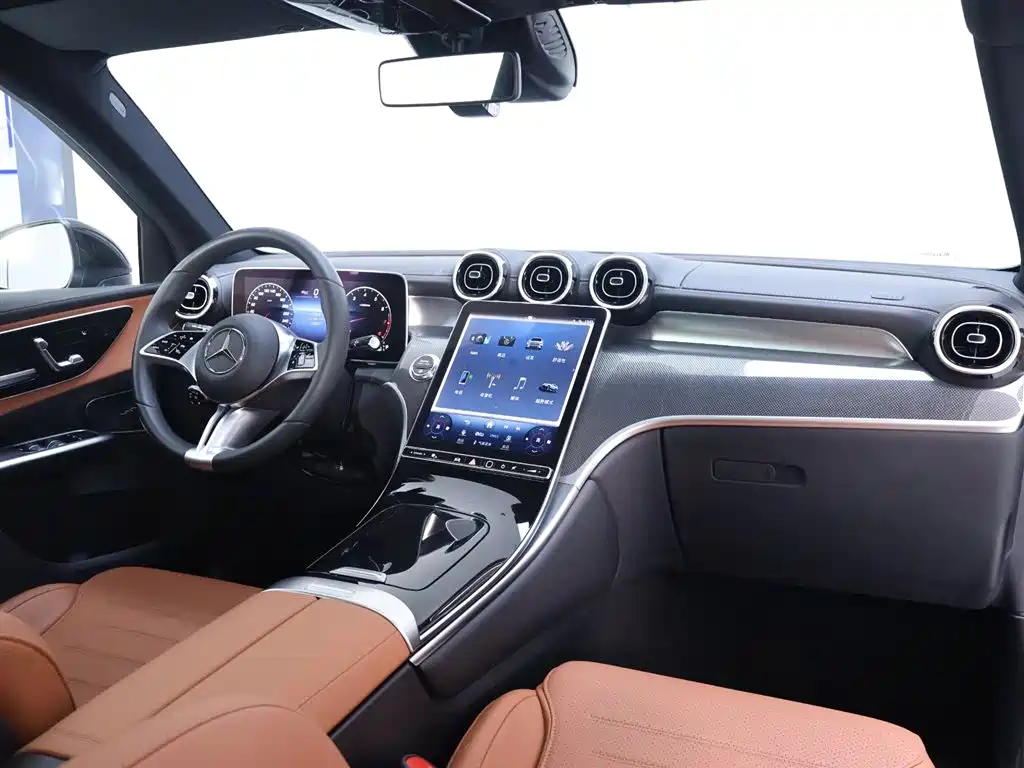 Mercedes-Benz GLC 2023 — фото 19