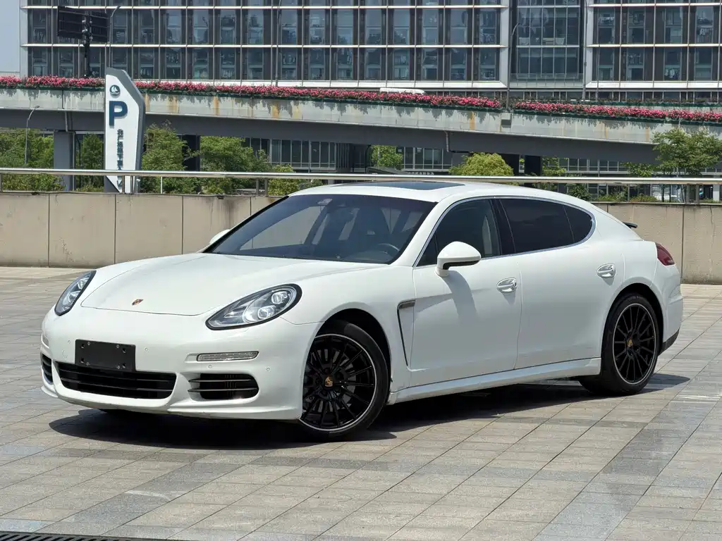 Porsche Panamera 2014 — фото 1