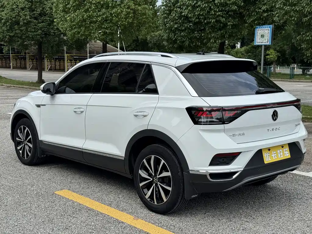 Volkswagen T-Roc 2023 — фото 4
