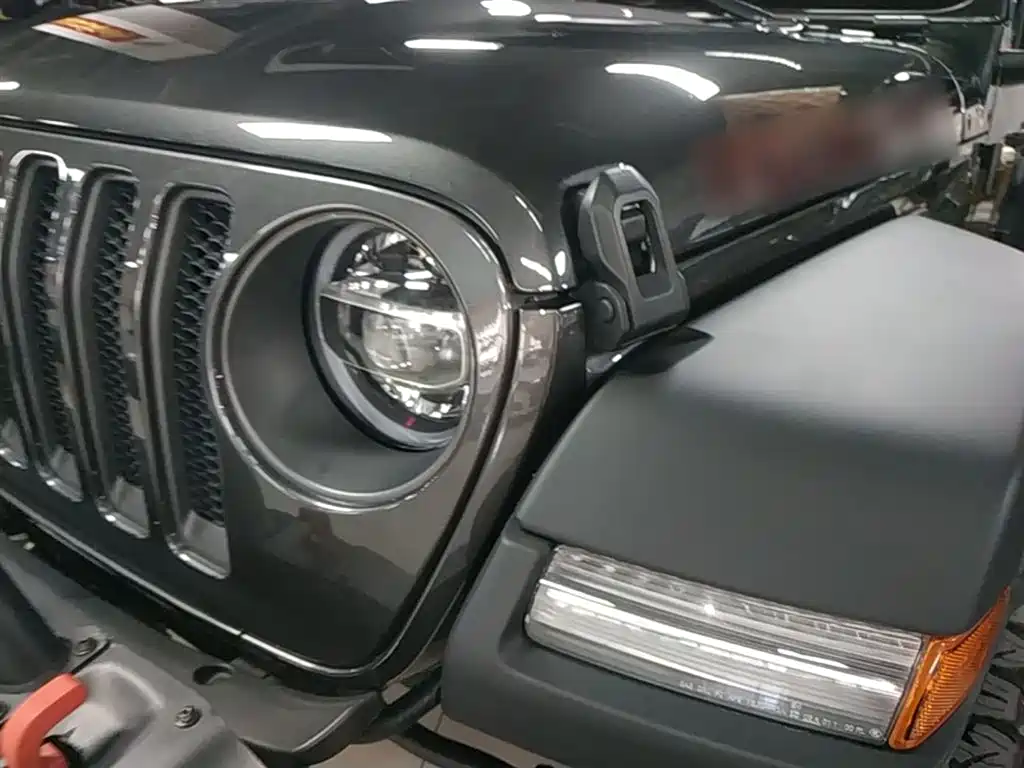Jeep Wrangler 2020 — фото 24