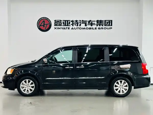 Chrysler Grand Voyager 2014