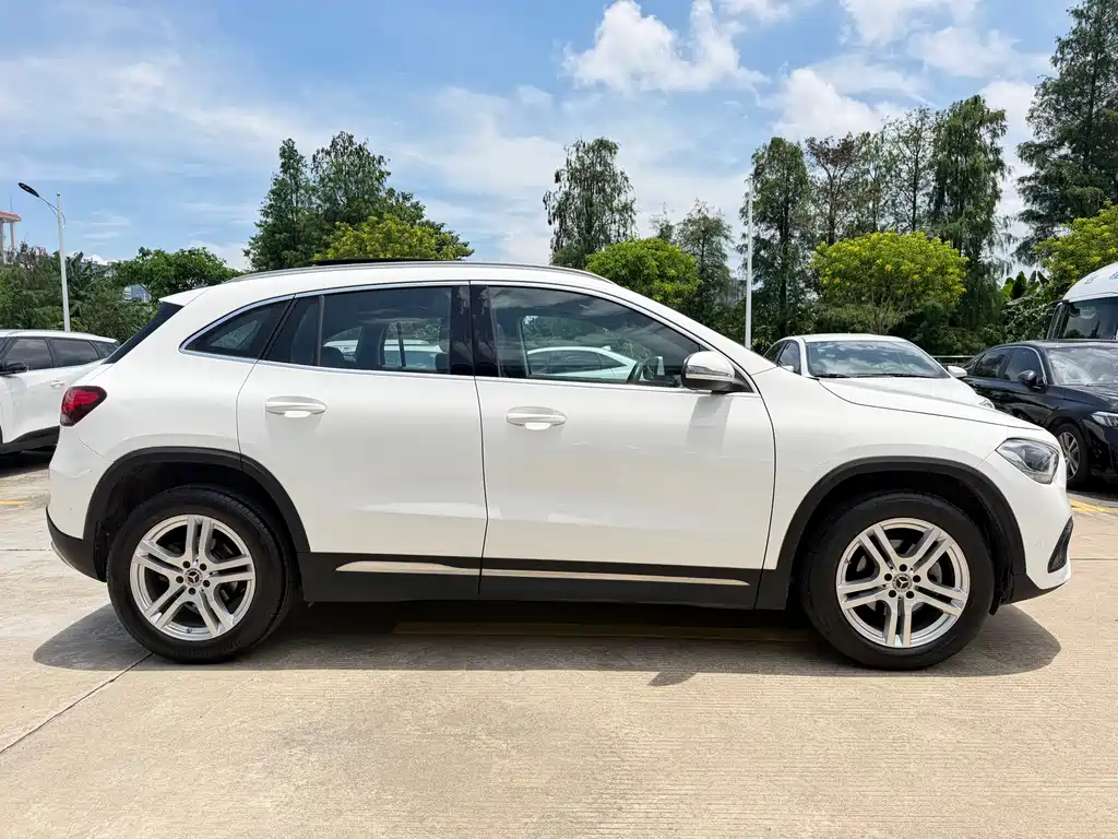 Mercedes-Benz GLA 2022 — фото 4