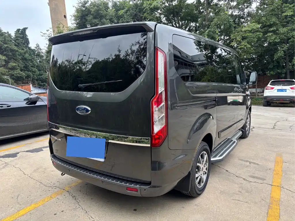Ford Tourneo 2019 — фото 5