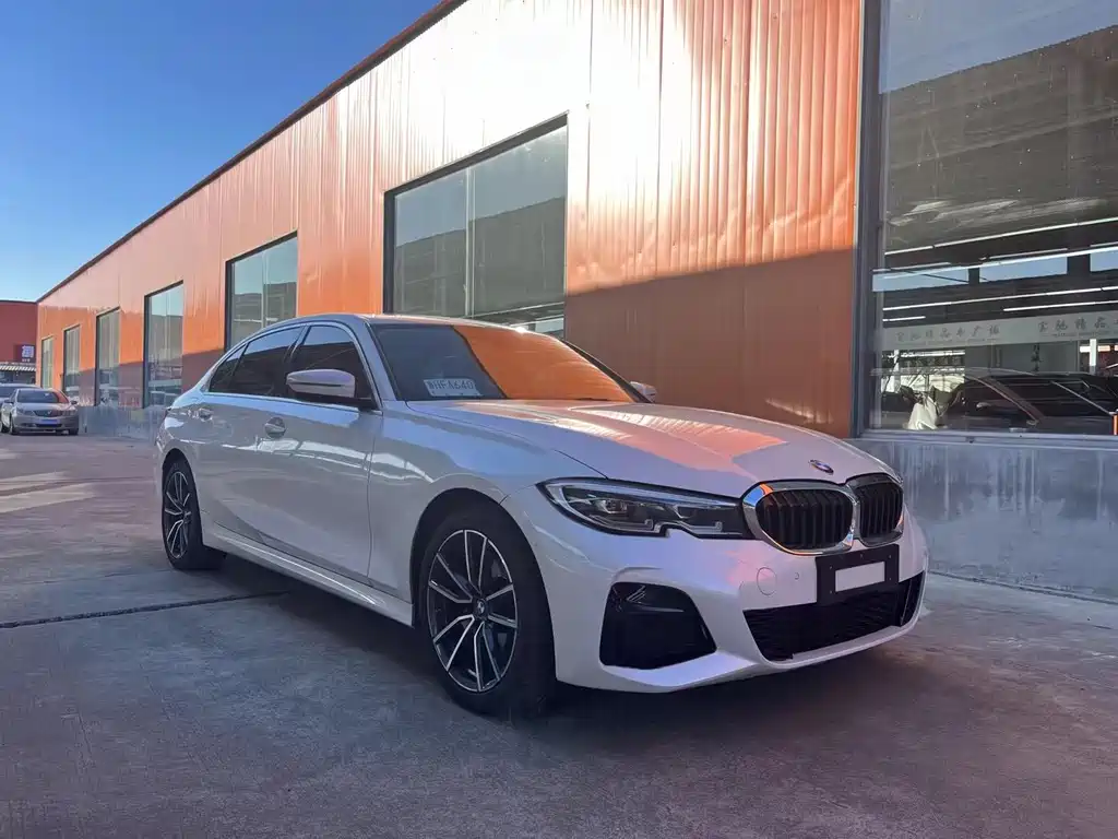 BMW 3 Series 2022