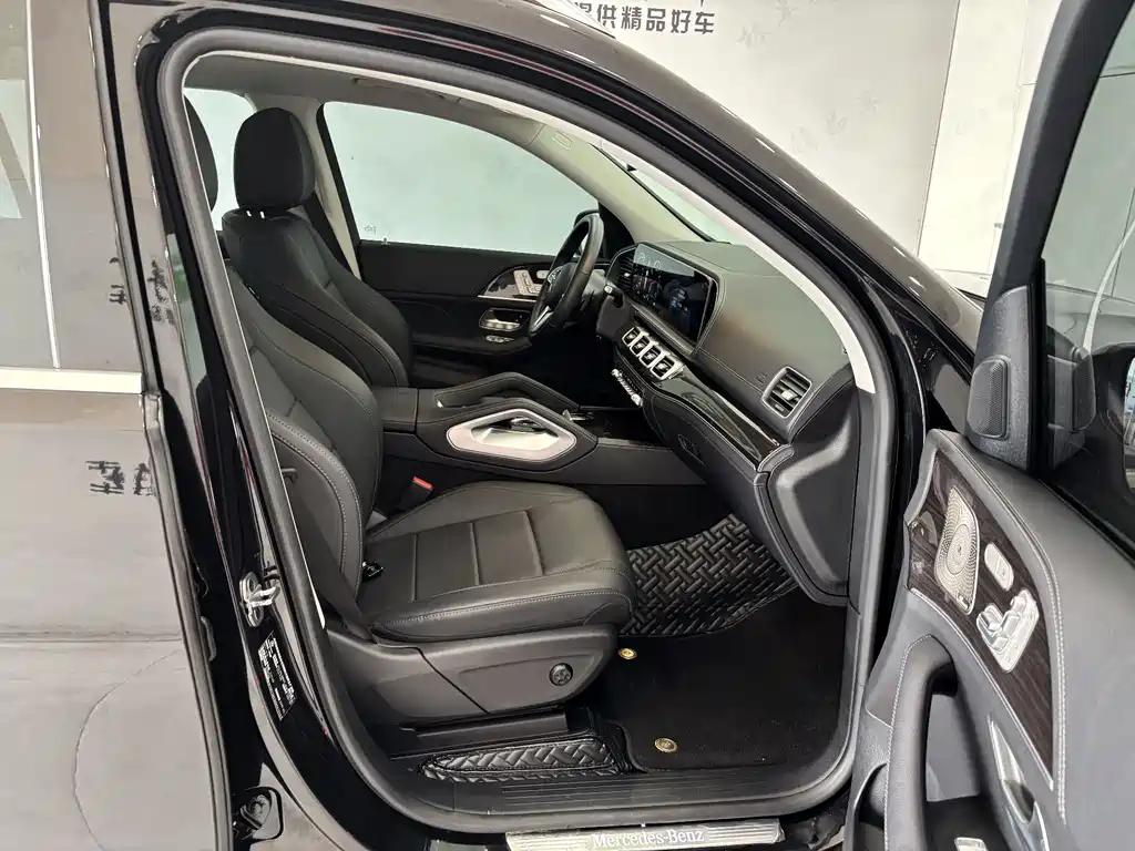 Mercedes-Benz GLS 2021 — фото 29
