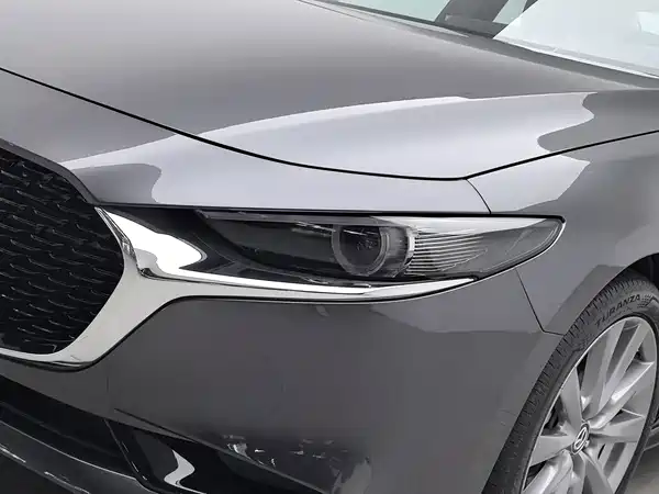 Mazda 3 Axela 2024