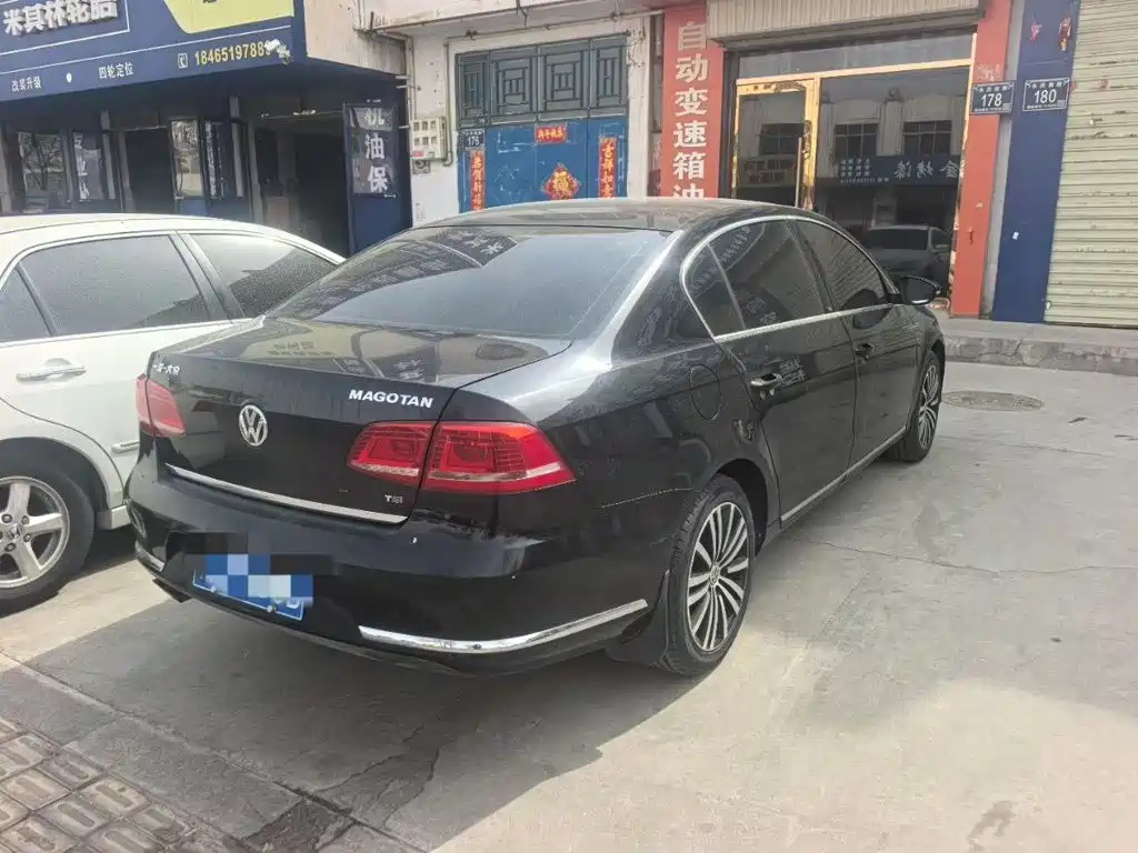 Volkswagen Magotan 2016
