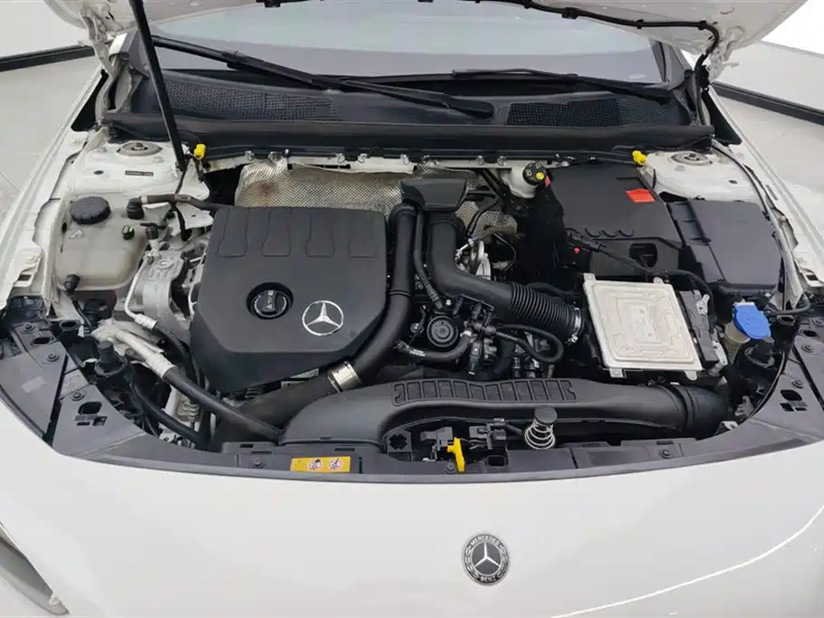 Mercedes-Benz A-Class 2020 — фото 10