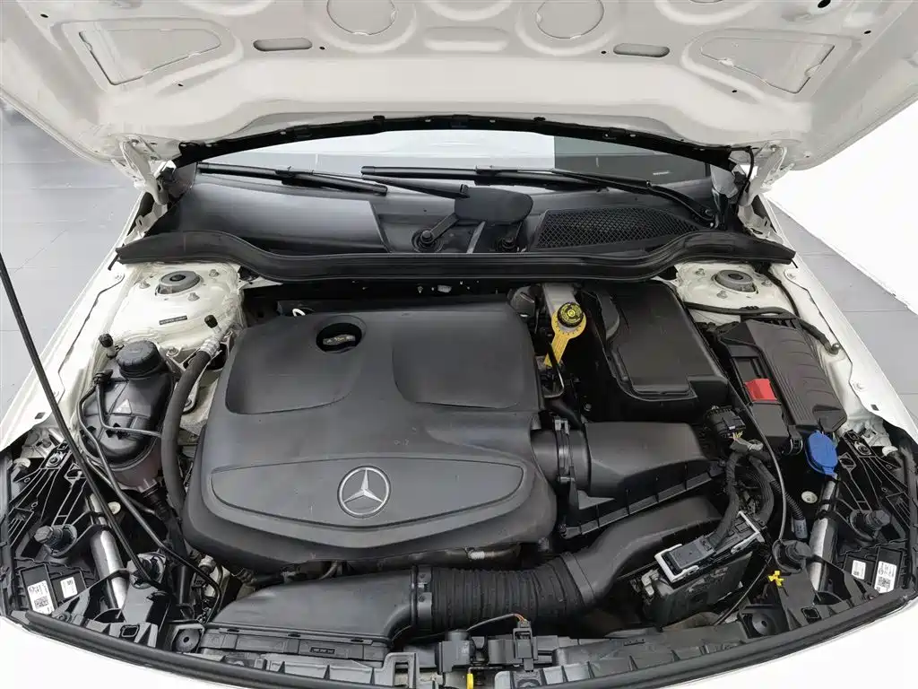 Mercedes-Benz A-Class 2018 — фото 6