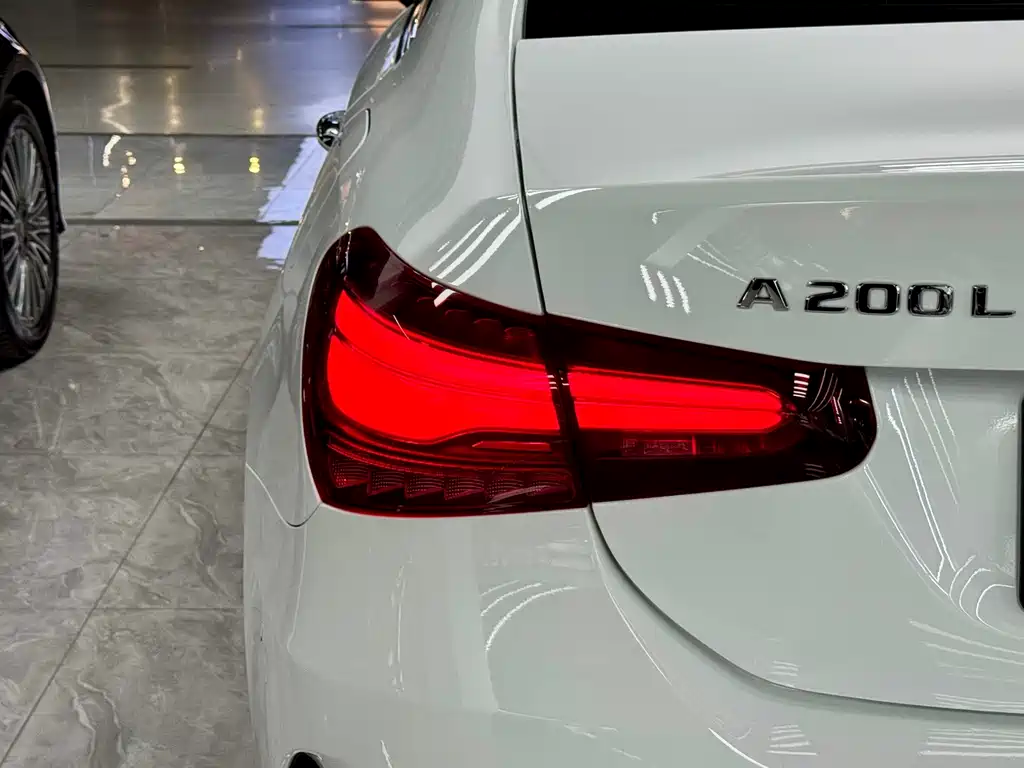 Mercedes-Benz A-Class 2024 — фото 38