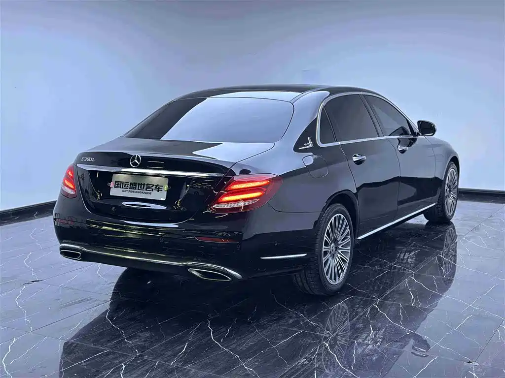 Mercedes-Benz E-Class 2019 — фото 4