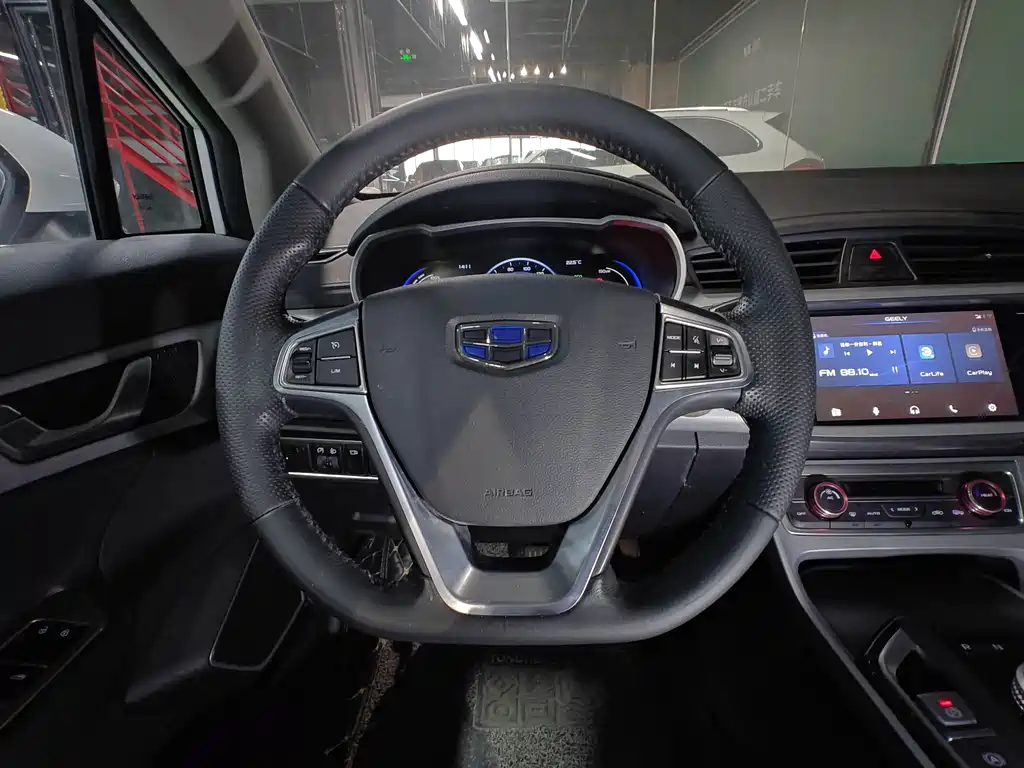 Geely GSe 2018 — фото 13