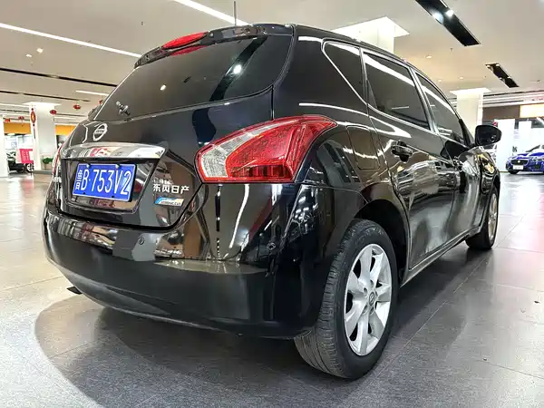 Nissan Tiida 2011