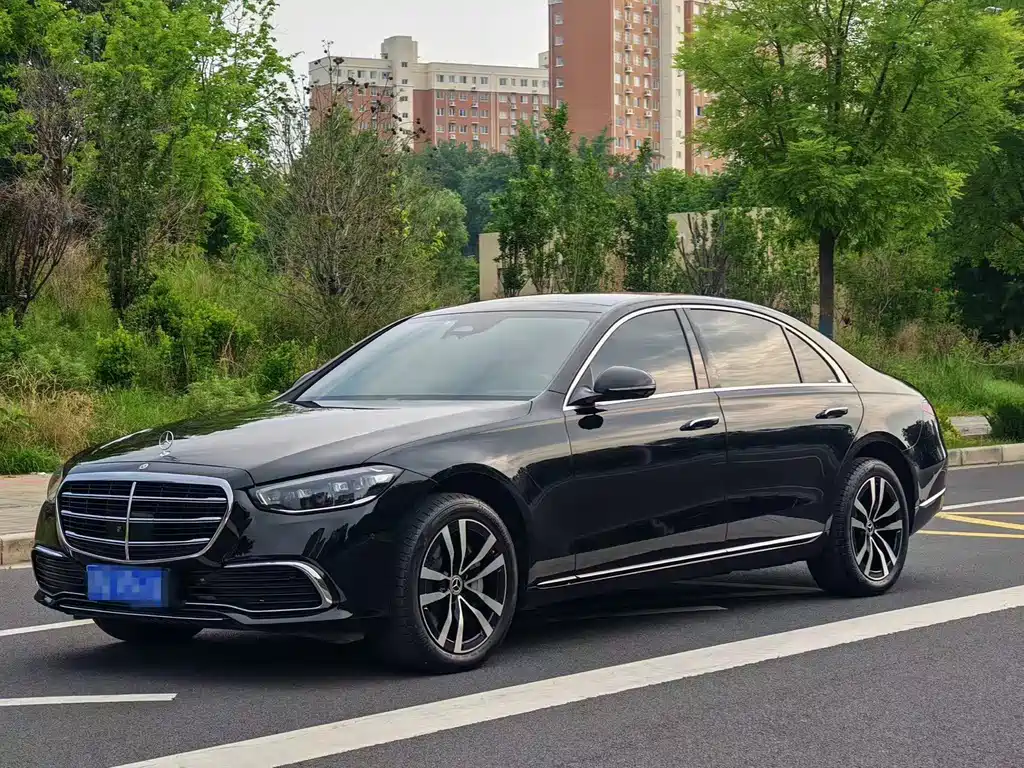 Mercedes-Benz S-Class 2023
