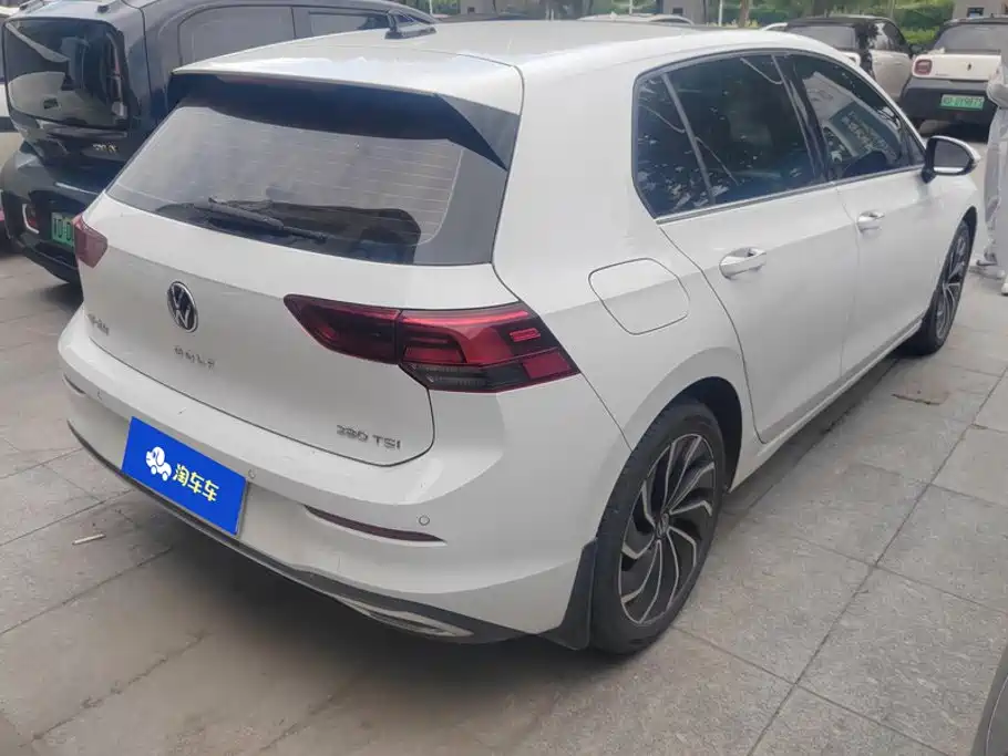 Volkswagen Golf 2023