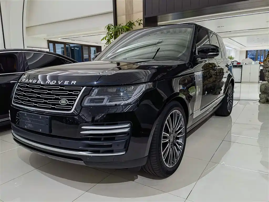 Land Rover Range Rover 2021 — фото 1