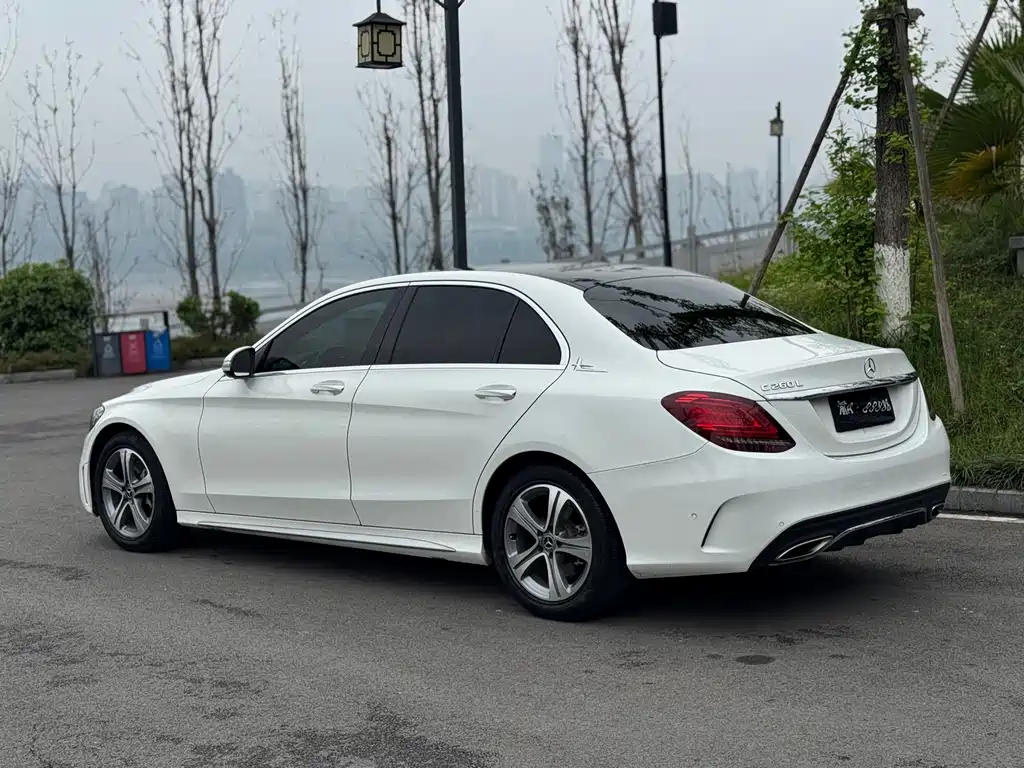 Mercedes-Benz C-Class 2019 — фото 4
