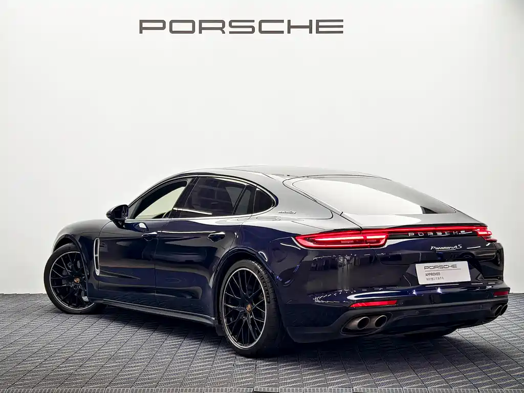 Porsche Panamera 2019 — фото 7