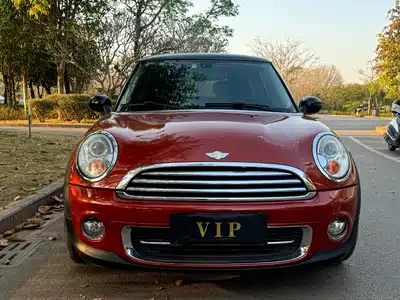 MINI MINI 2011