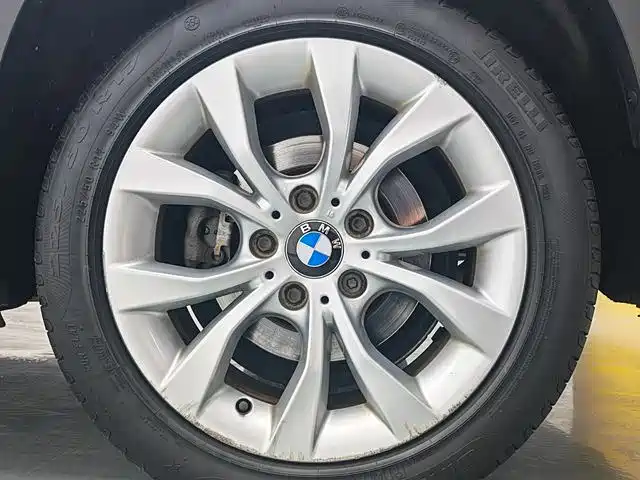 BMW X1 2014 — фото 14