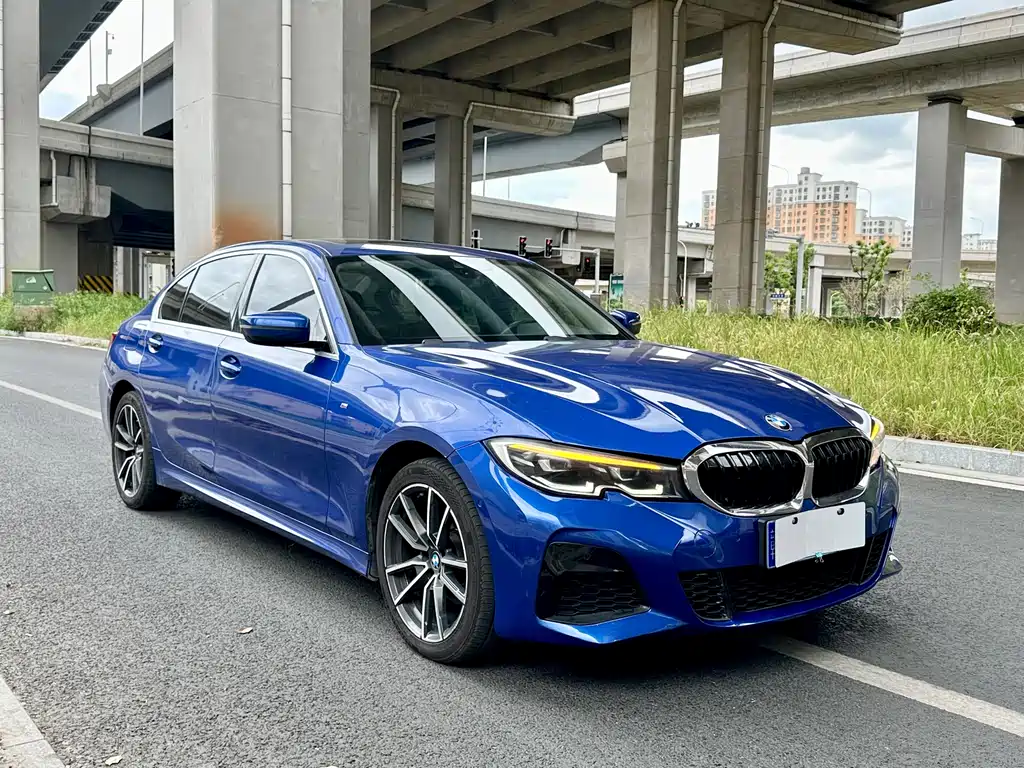 BMW 3 Series 2019 — фото 3