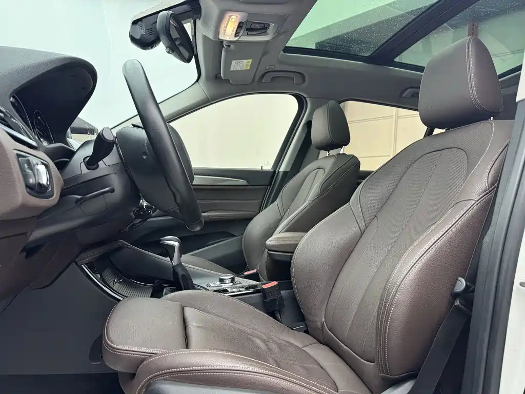 BMW X1 2019 — фото 15