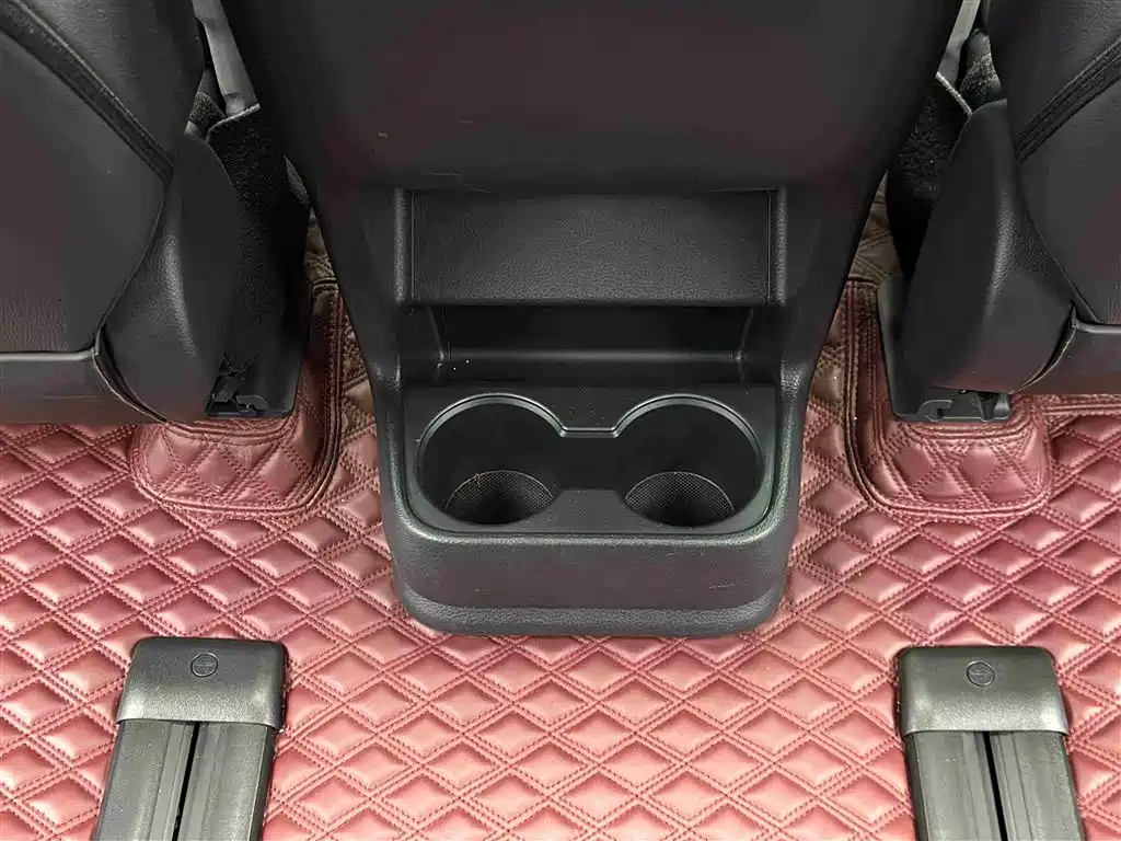 Toyota Sienna 2024 — фото 12