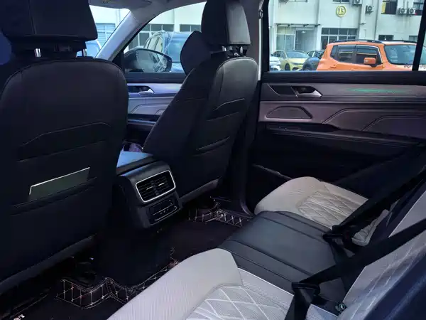 Volkswagen Tavendor 2023