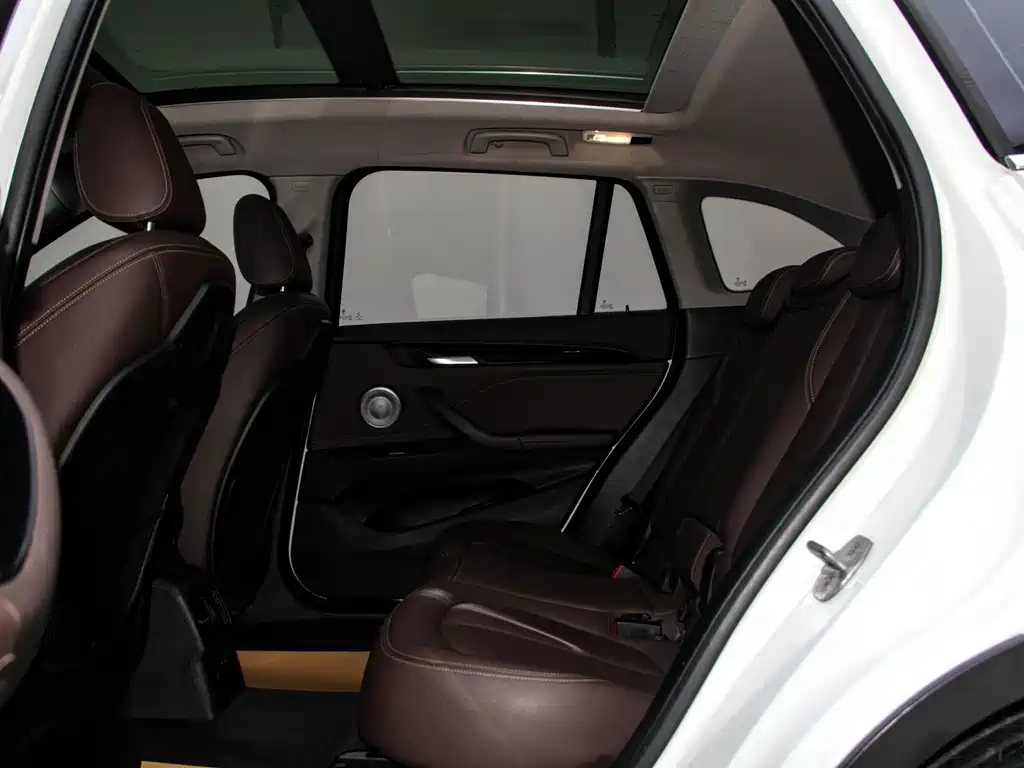 BMW X1 2021 — фото 16