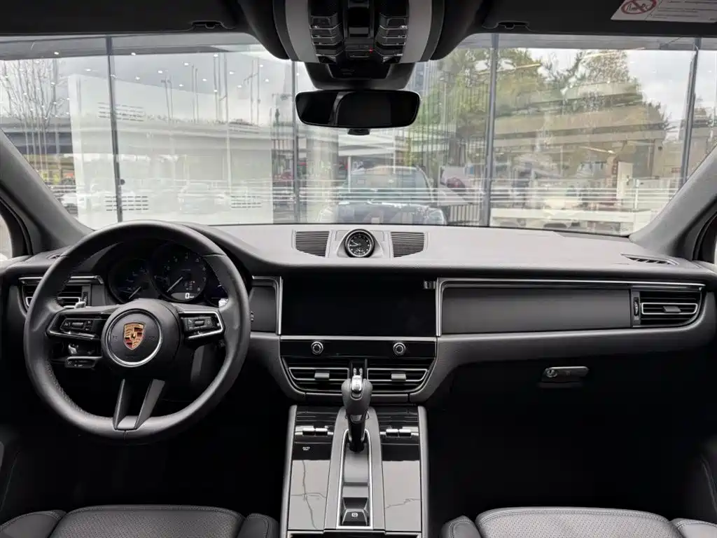 Porsche Macan 2022 — фото 5