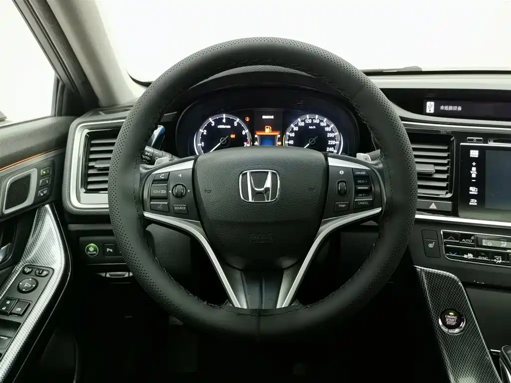Honda Spirior 2015 — фото 11