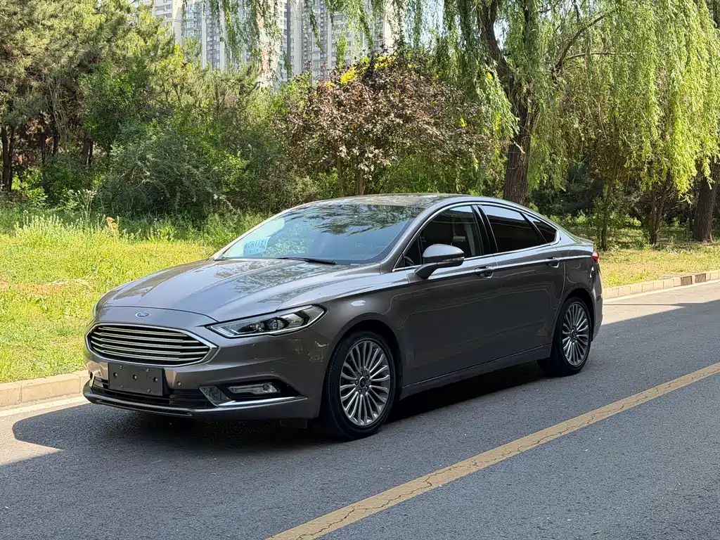 Ford Mondeo 2017 — фото 1