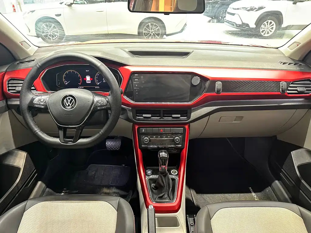 Volkswagen T-Cross 2020 — фото 11