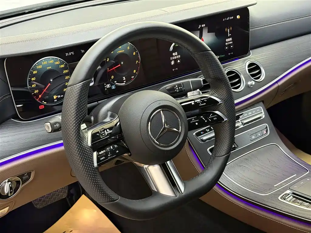 Mercedes-Benz E-Class 2022 — фото 12