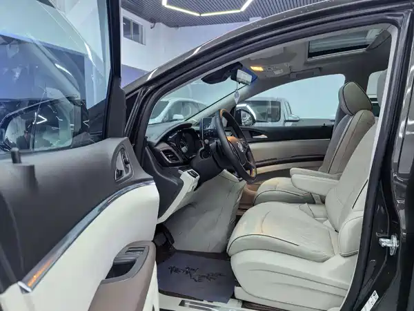 Buick GL8 2021
