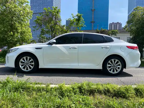 Kia K5 2016