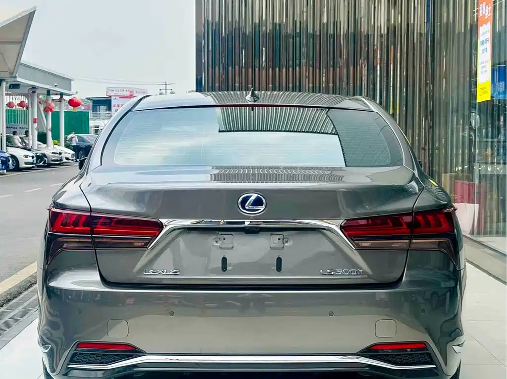 Lexus LS 2021 — фото 4