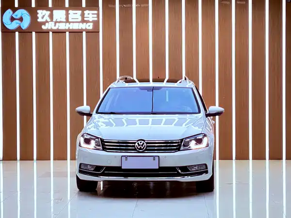 Volkswagen Magotan 2015