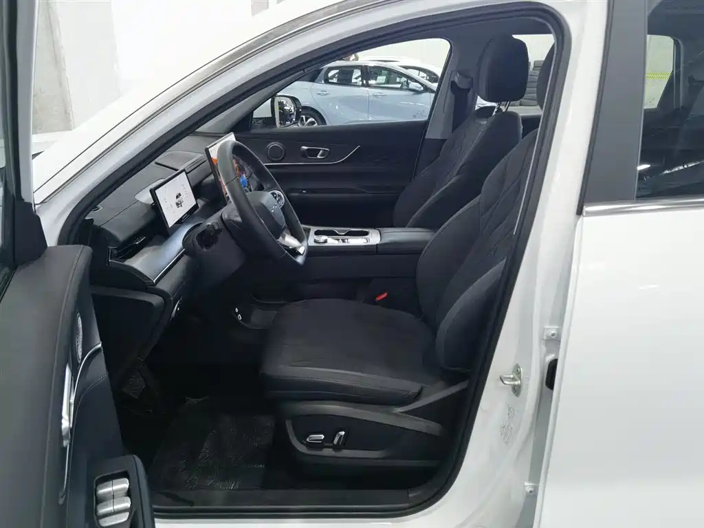 Chery Tiggo 8 PLUS 2026 — фото 10