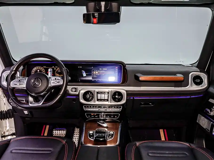 Mercedes-Benz G-Class 2023 — фото 31