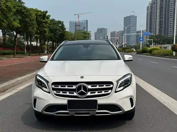 Mercedes-Benz GLA 2018