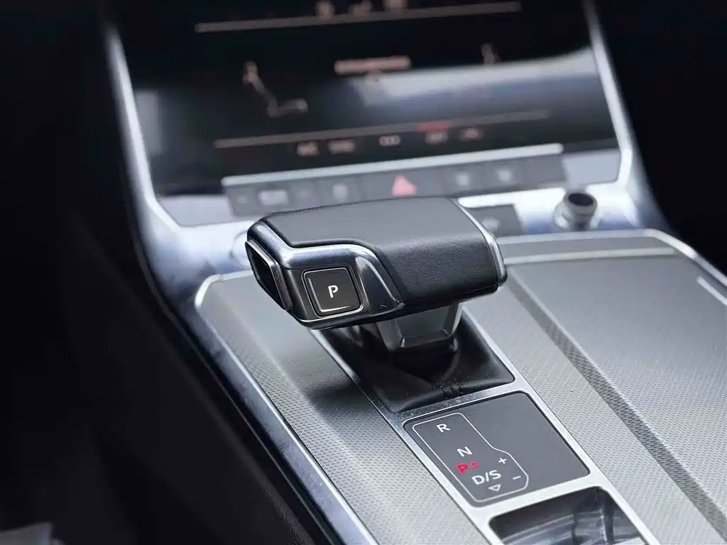 Audi A6L 2019 — фото 21