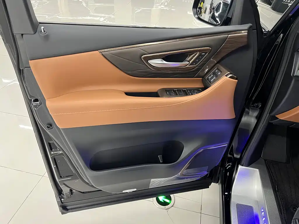 Toyota Vellfire 2025 — фото 21