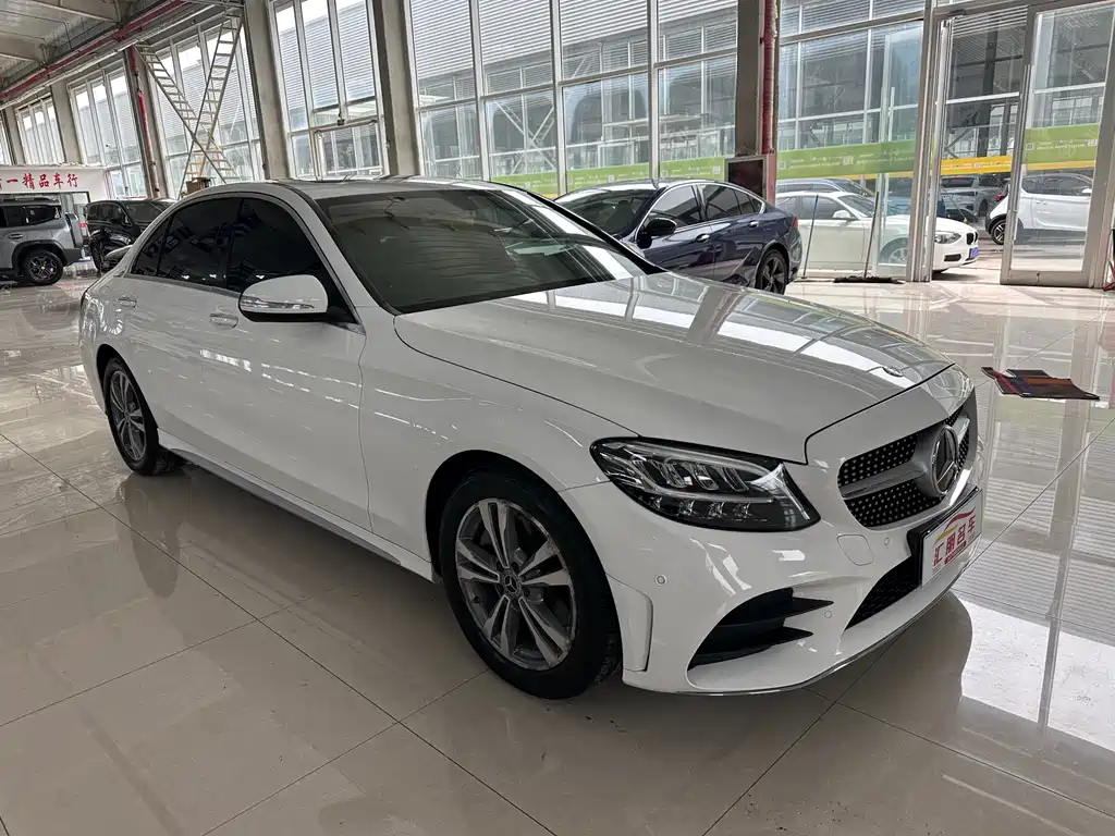 Mercedes-Benz C-Class 2020 — фото 3