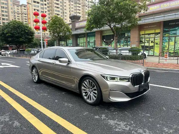 BMW 7 Series 2021
