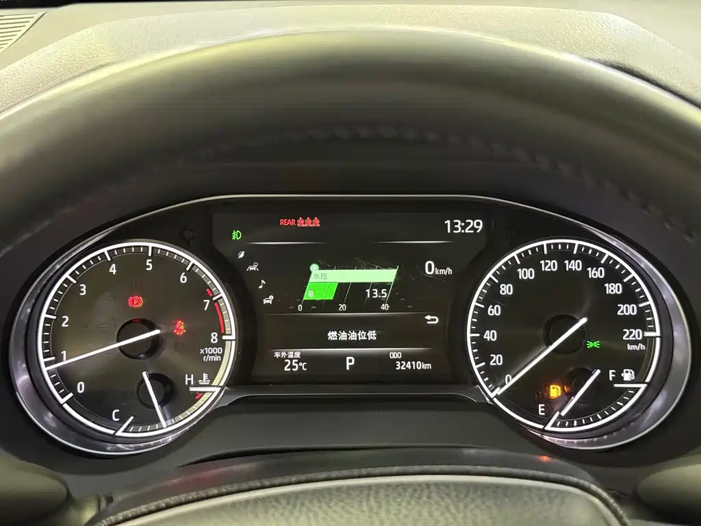 Toyota Harrier 2022 — фото 13